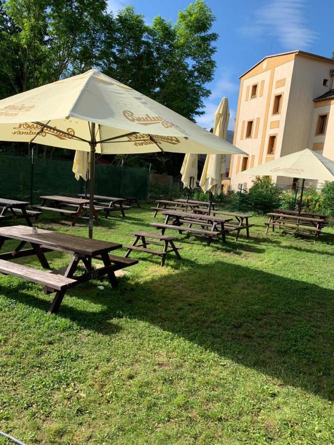 Pivovar Maly Janek - Restaurace, Penzion A Stany Jince Eksteriør billede